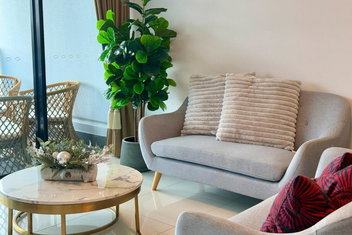 Resort-Style Apartment Near Harbour Town with Accommodation Broadbeach