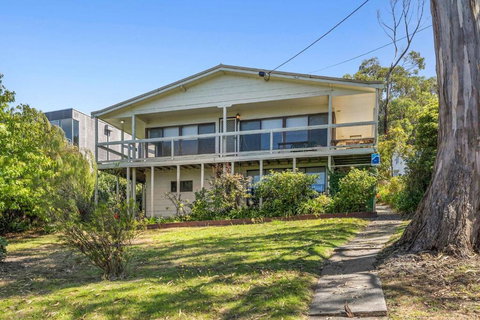 Retro Retreat - Accommodation Broadbeach 1