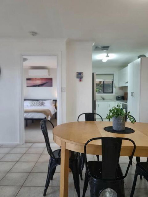 Rise And Tide - Accommodation Broadbeach 0