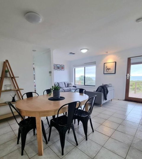 Rise And Tide - Accommodation Broadbeach 1