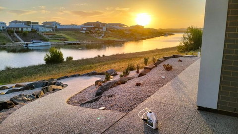 RIVER VIEWS - Accommodation Broadbeach 3