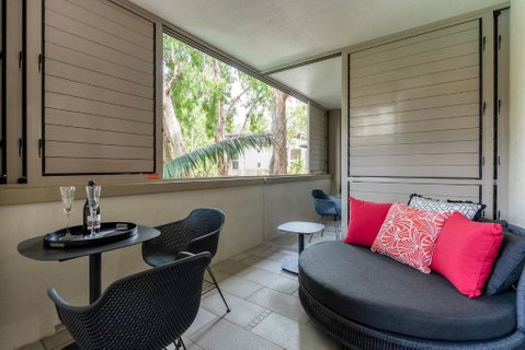 Rose At Temple Palm Cove - A Poolside Paradise - Accommodation Broadbeach 2