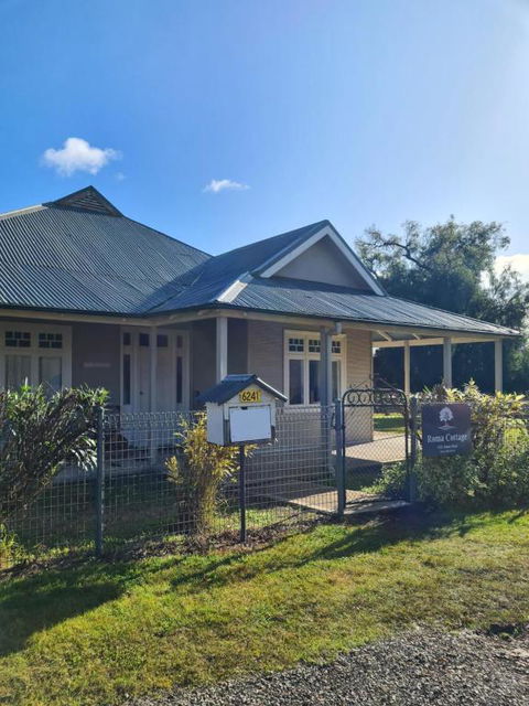 Roma Cottage On Roma Orchard - Accommodation Broadbeach 1