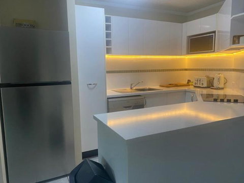 ROOFTOP APARTMENT AT MARINA TERRACES - Accommodation Broadbeach 2