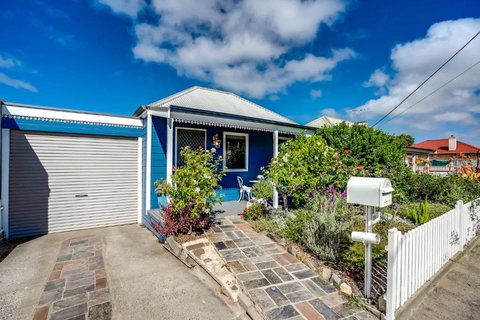 Rose Cottage 3B Hutchinson St Goolwa - Linen Included - Accommodation Broadbeach 3