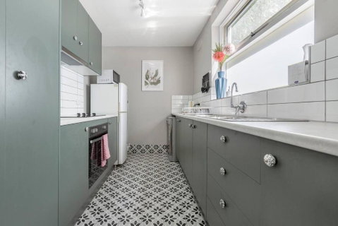 Rosewood Lodge - Cottage Charm Off High Street - Accommodation Broadbeach 1