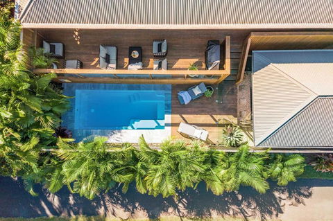 Rubber Soul - Accommodation Broadbeach 0