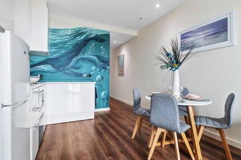 Sails By The Bay - Ocean Views - Wi-Fi - Netflix - Accommodation Broadbeach 2