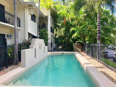 Salt & Sand - Tropical Oasis Footsteps To Beach - Accommodation Broadbeach 0