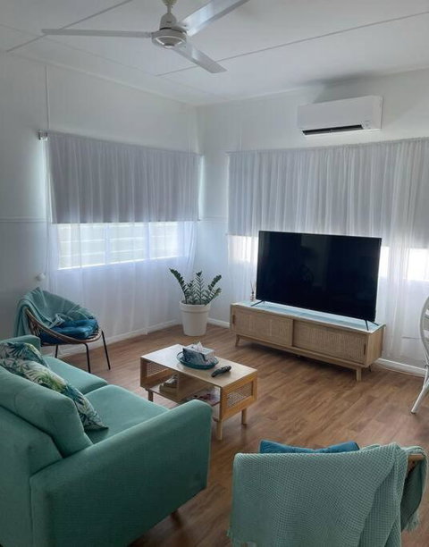 Salt Apartment - Accommodation Broadbeach 1
