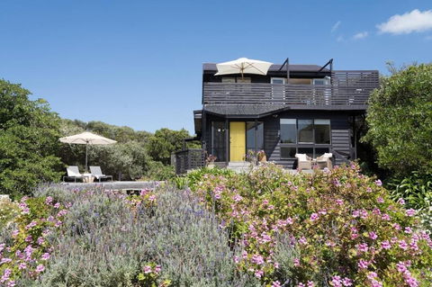 Salty Breeze - Accommodation Broadbeach 0