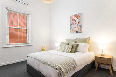 Salty Pines - 3BR House Glenelg South - Accommodation Broadbeach 2
