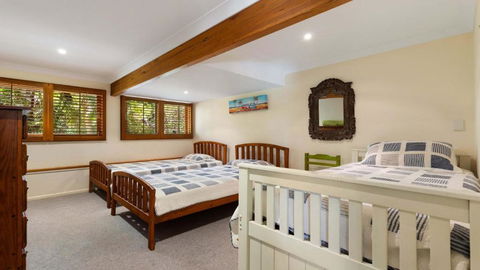 Salty Seaside - Accommodation Broadbeach 3