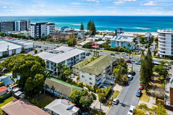 Samuel Grove with Accommodation Broadbeach