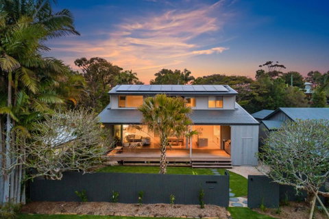 Sanctuary On Browning - Accommodation Broadbeach 0