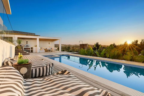 Sanctuary Spaces - Sundowner - Accommodation Broadbeach 1