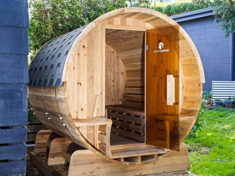 Sand & Sauna Retreat - Accommodation Broadbeach 3