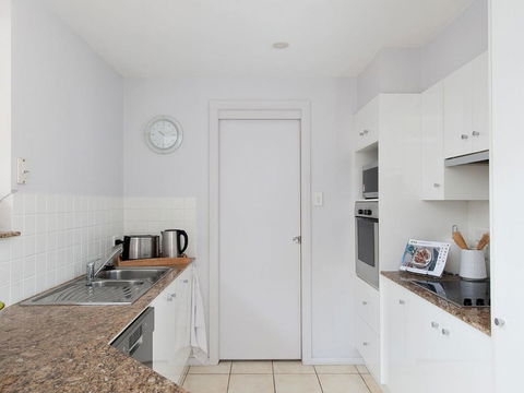 Sandcastle Shores - Accommodation Broadbeach 3