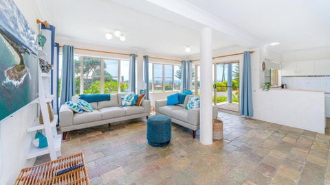 Sandilands 2 - Accommodation Broadbeach 3