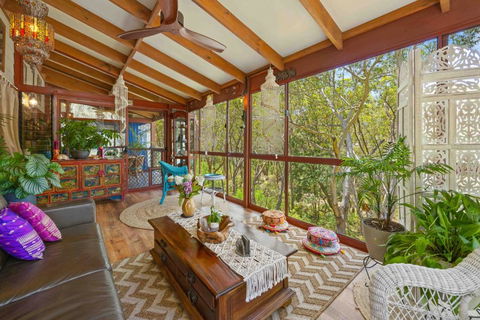 Sandalwood - Accommodation Broadbeach 0