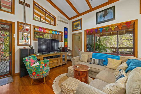 Sandalwood - Accommodation Broadbeach 2