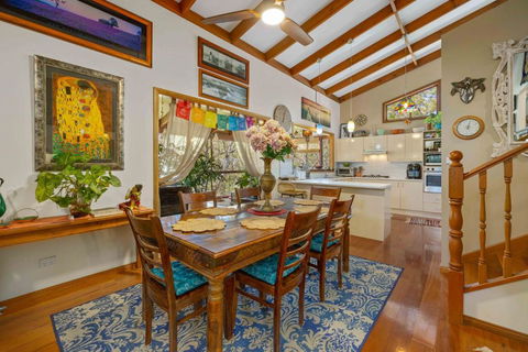 Sandalwood - Accommodation Broadbeach 3