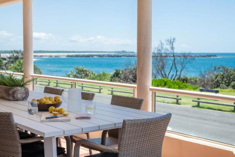 Sandrift One - Oceanstays - Accommodation Broadbeach 0