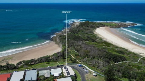 Sandrift Two - Oceanstays - Accommodation Broadbeach 3