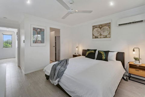 Stunning 3-bedroom Townhouse - Accommodation Broadbeach 3