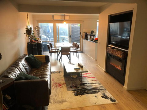 Summer Place - Accommodation Broadbeach 0