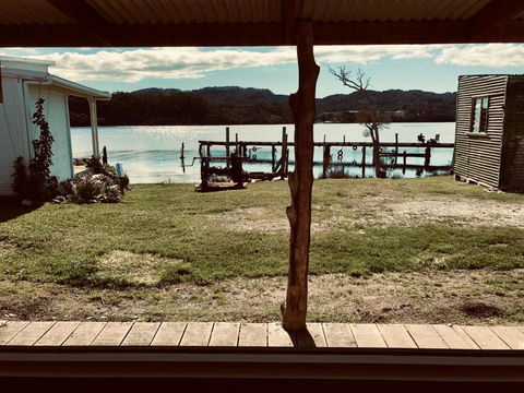 The Artists Cottage - Absolute Waterfront - Accommodation Broadbeach 1