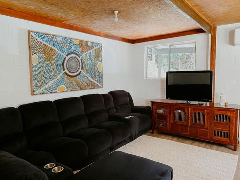 Tallowwood Cottage - Accommodation Broadbeach 2