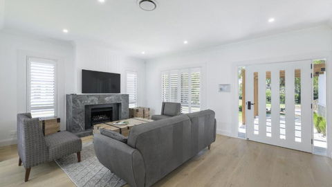 Tallowwood - Accommodation Broadbeach 3