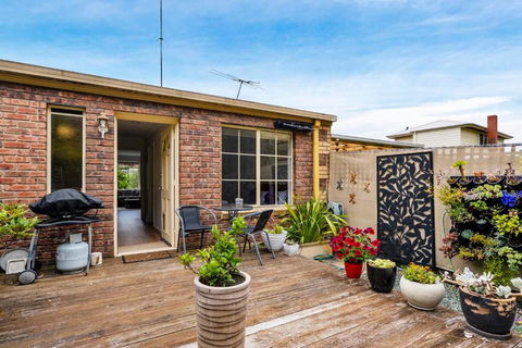 Tapanak Renovated Townhouse Close To City - Accommodation Broadbeach 3