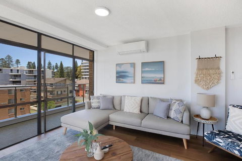 Tasman 15 - Accommodation Broadbeach 3
