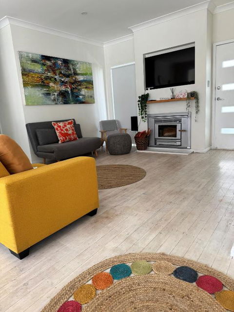 Terrigal Beach House - Accommodation Broadbeach 2