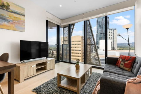 The 2BR City Escape - Stylish And Mordern - Accommodation Broadbeach 1