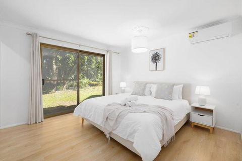 The 2BR Farm Escape Idyllic Scenery Peaceful Tour - Accommodation Broadbeach 0