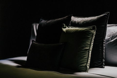 The Amalfi Minimalist Room X - Accommodation Broadbeach 2