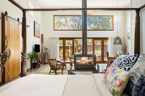 The Ancient Mariner Retreat - Accommodation Broadbeach 0
