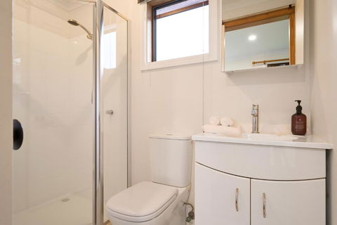 The Baby Penguin - Accommodation Broadbeach 3