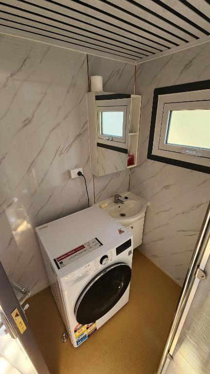 The Banya Place - Accommodation Broadbeach 3
