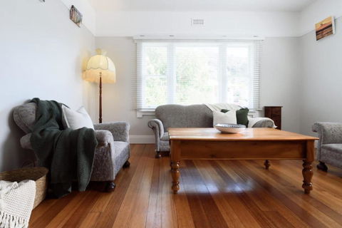 The Basin Cottage - Accommodation Broadbeach 2