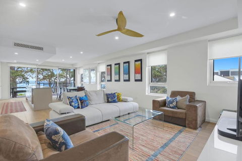 The Beach Apartment - Accommodation Broadbeach 0