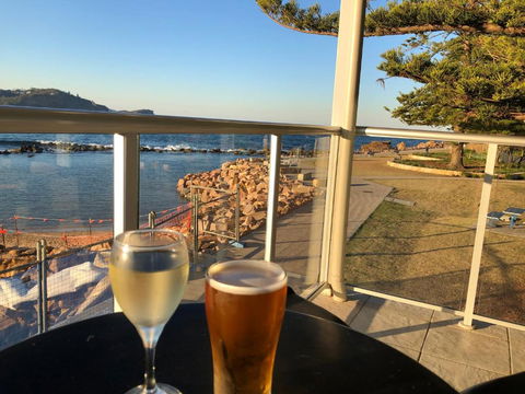 The Beach Hut Avoca Beach NSW - Accommodation Broadbeach 2