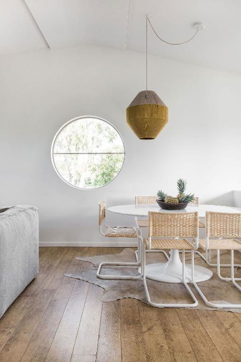 The Beach Retreat Offers Pool And River Views - Accommodation Broadbeach 3