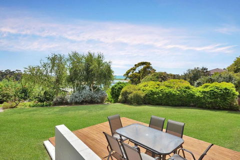 The BEST Scamander Beach House! - Accommodation Broadbeach 1