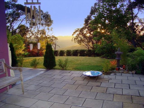 The Black Cockatoo Retreat In Leura - Accommodation Broadbeach 1
