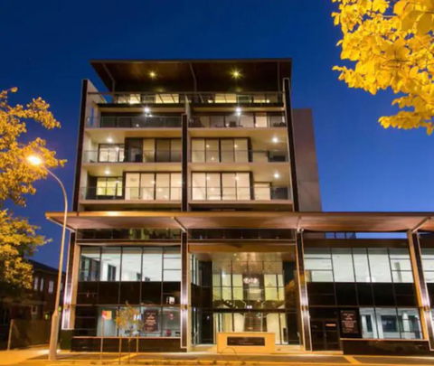 The Botanical 301 - Accommodation Broadbeach 1