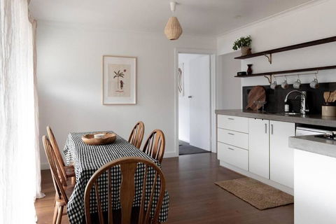 The Bungalow-Bathe Under The Stars! - Accommodation Broadbeach 2